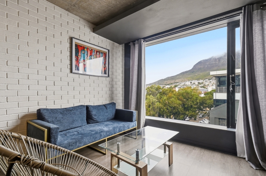 1 Bedroom Property for Sale in Woodstock Western Cape